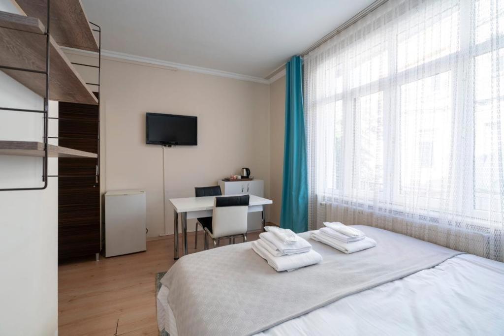 Besiktas Konukevi Hotel อิสตันบูล ภายนอก รูปภาพ